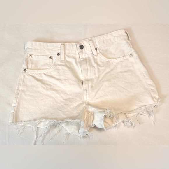 Madewell White Denim Relaxed Fit Shorts size 27 Raw Hem EUC 100% Cotton - Picture 3 of 12